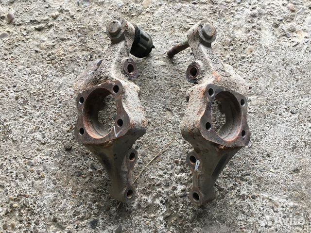 Кулак задний правый Лачетти Chevrolet Lacetti