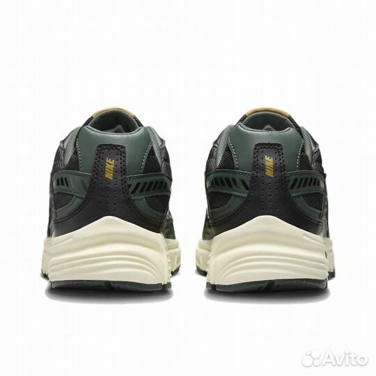 Кроссовки Nike Initiator