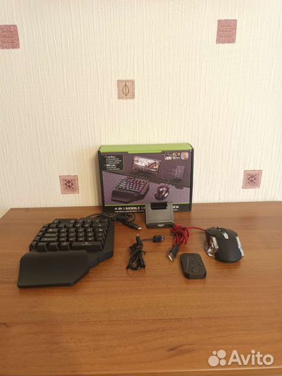 Игровая клавиатура и мышь для телефона