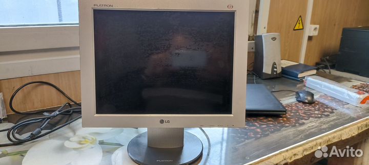 Монитор LG flatron