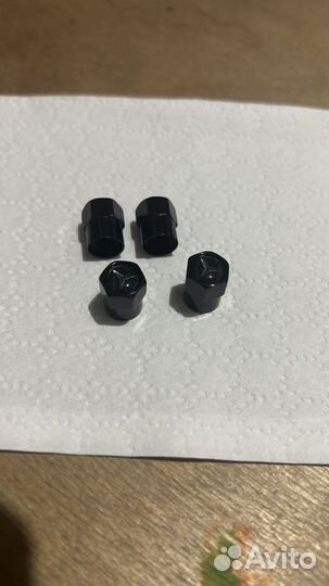 Колпачки на ниппель Mercedes