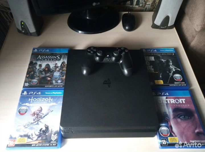 Sony playstation 4 PS4 slim 1tb