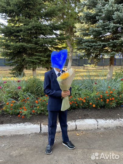 Костюм тройка для мальчика 134-140