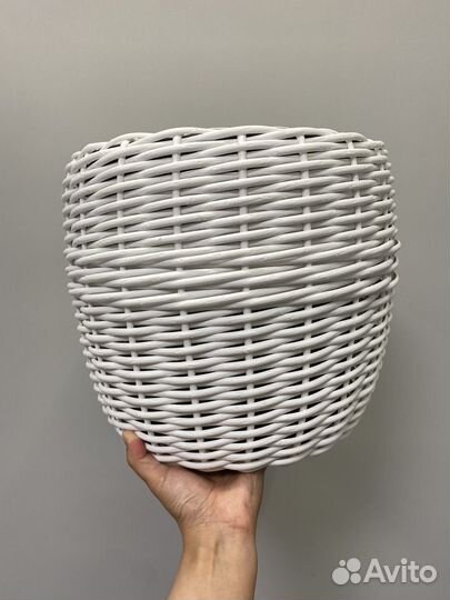 Кашпо из ротанга