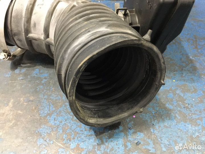 Патрубок дросселя Nissan Teana L33