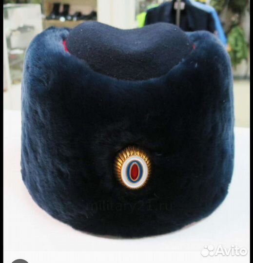 Женская шапка полиция