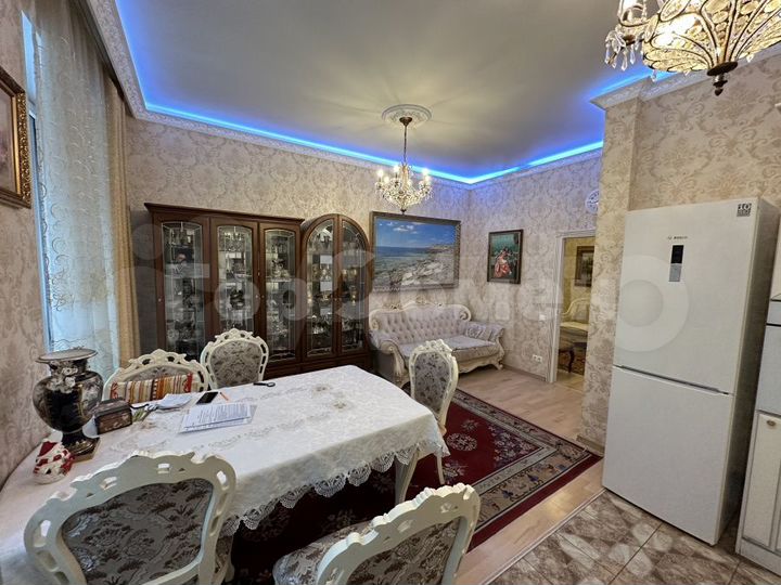 3-к. квартира, 105 м², 4/14 эт.