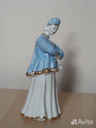 Статуэтка Лебёдушка Дулёво в голубой шубке редкая
