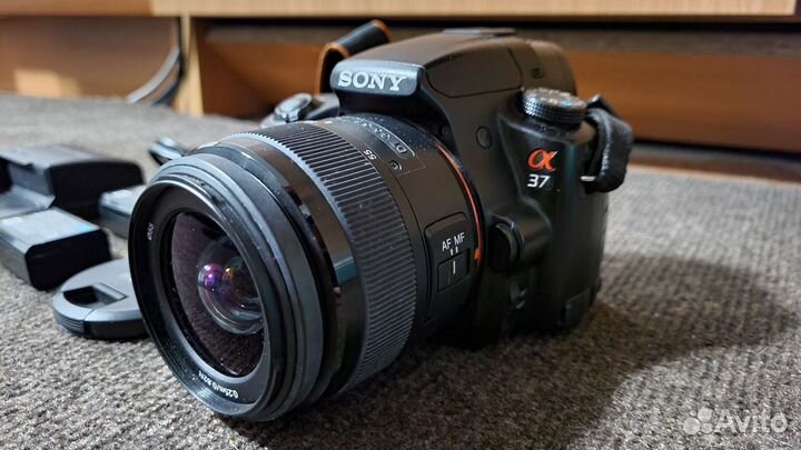 Зеркальный фотоаппарат sony a37