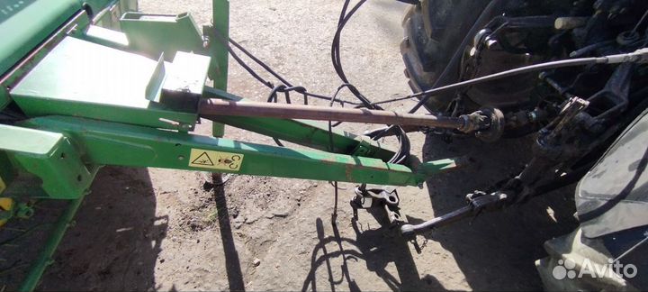 Пресс-подборщик John Deere 580, 1995