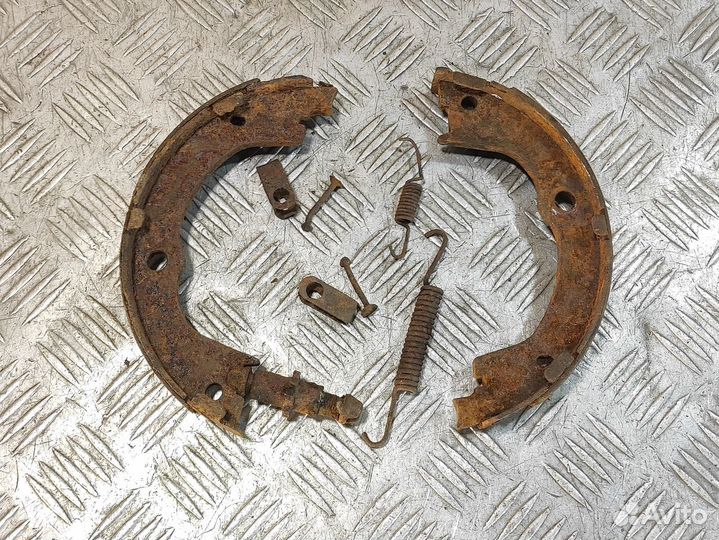 Механизм ручника Chevrolet Captiva 2006-2010