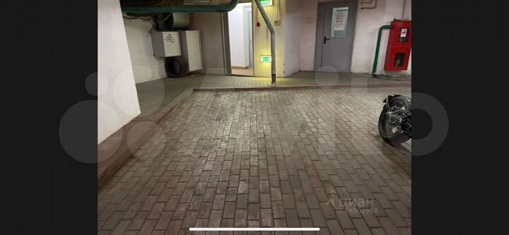 Машиноместо, 15 м²