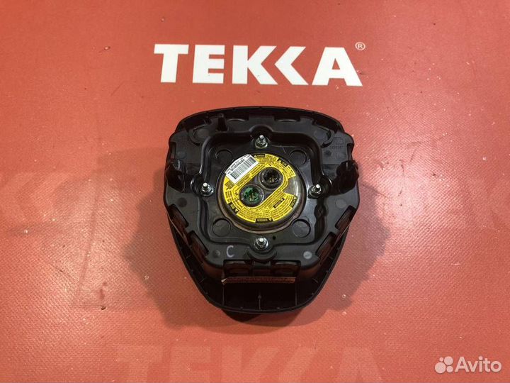 Подушка безопасности в руль бмв Х3 F25 Ф25