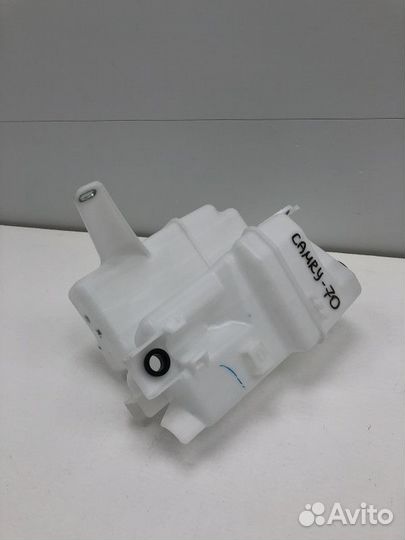 Бачок омывателя Toyota Camry V70