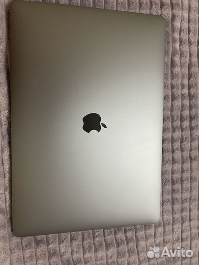 Apple MacBook Pro 15 inch 2018