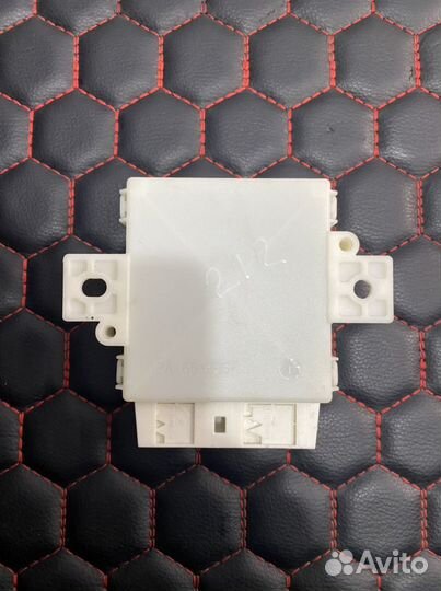 Блок парктроников Mercedes w212