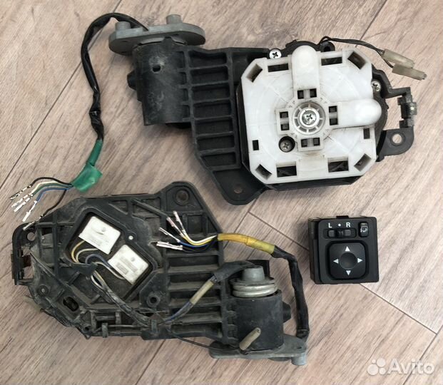 Ручные механизмы зеркал Mitsubishi Lancer X