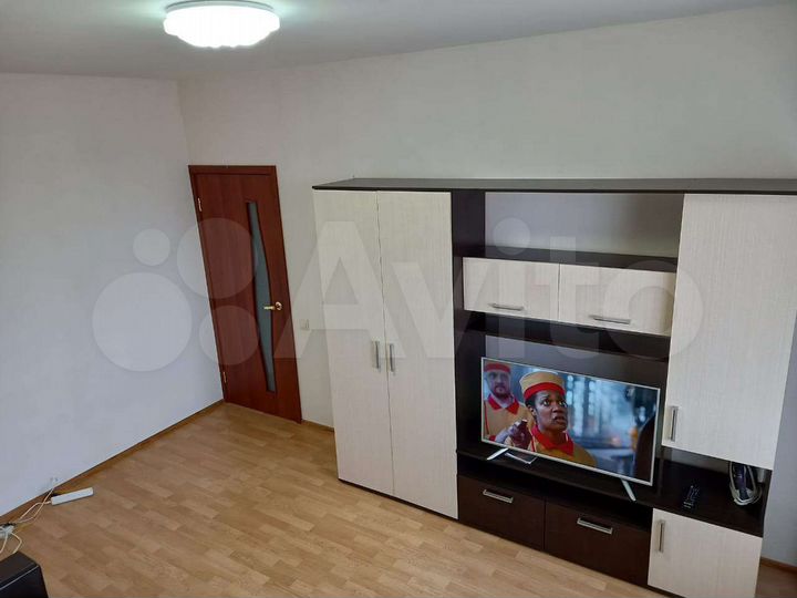 2-к. квартира, 63 м², 10/15 эт.