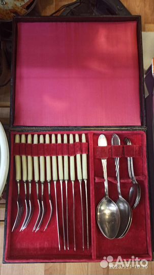 Набор столовых приборов