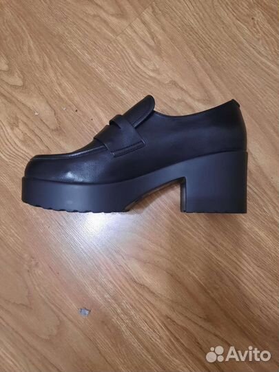 Туфли женские 37 размер новые