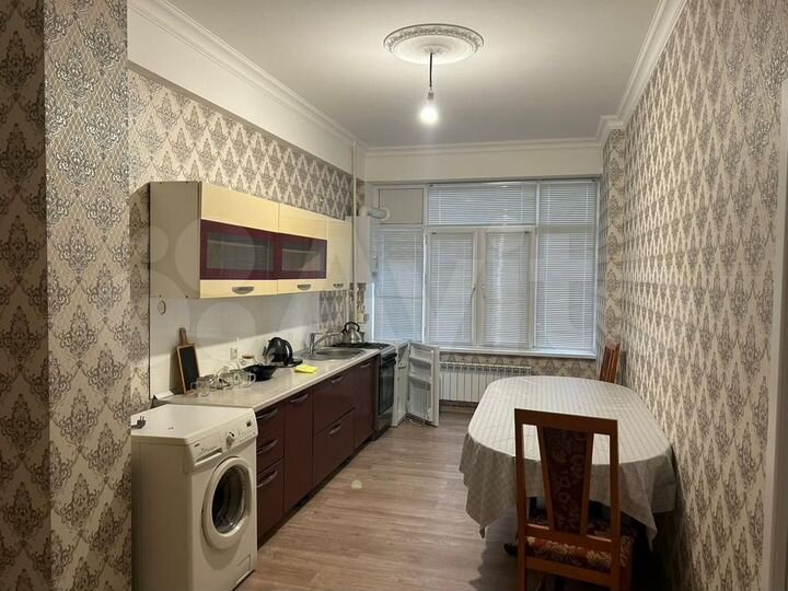 2-к. квартира, 66 м², 3/9 эт.