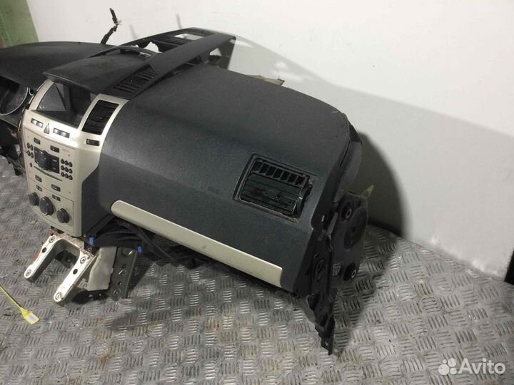 Панель передняя салона (торпедо) Opel Zafira Z19DT