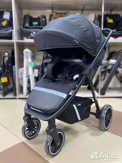 Прогулочная коляска всесезонная