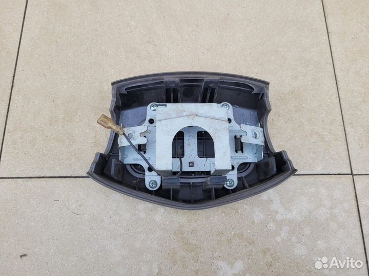 Заглушка в руль Hyundai Accent