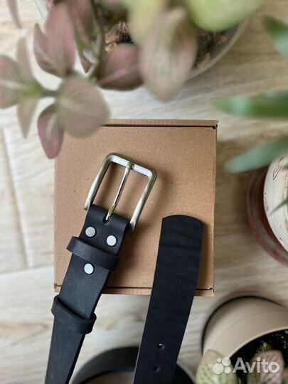 Мужской кожаный ремень ручной работы