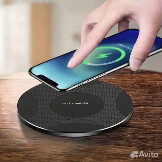Беспроводная зарядка для телефона