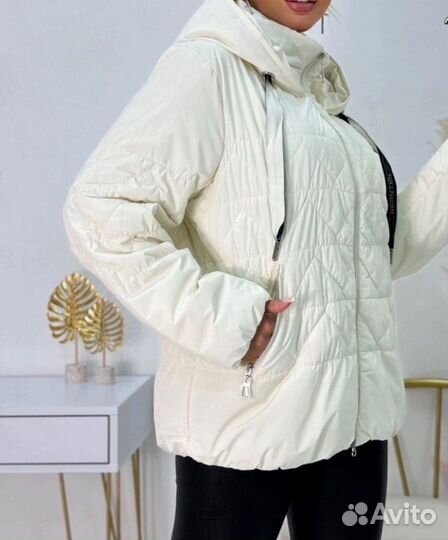 Куртка демисезонная 50/52р новая