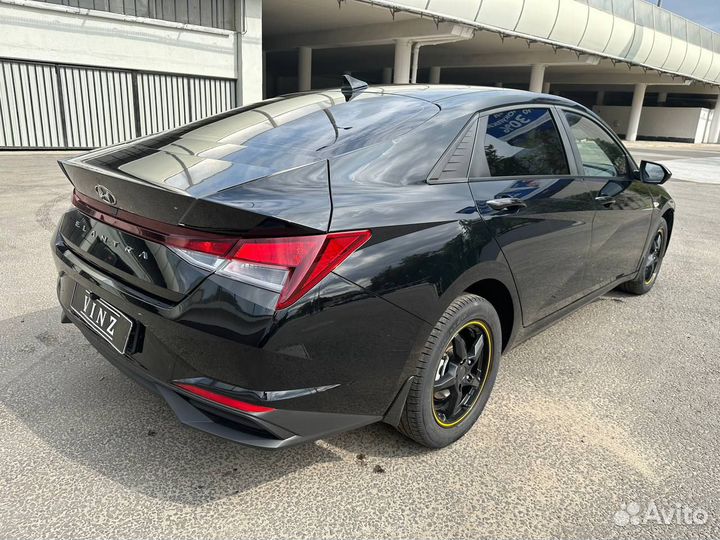 Hyundai Elantra 1.6 AT, 2021, 30 000 км