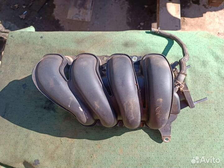 Впускной коллектор Джили эмгранд EC7 1.8л 2013г