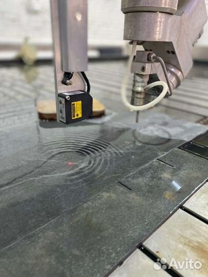 Гидроабразивная резка керамогранита и других мат