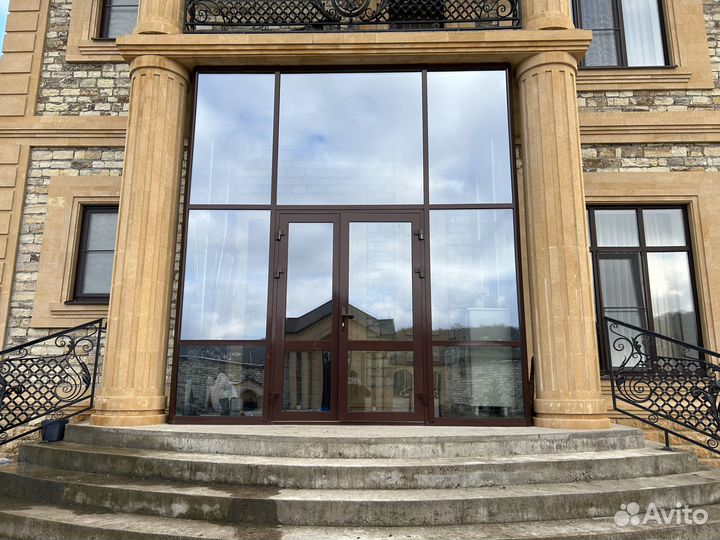 Алюминиевые конструкции / витражи, фасады, входные