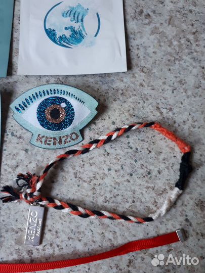 Чехол с аксессуаоами от Kenzo. Новое