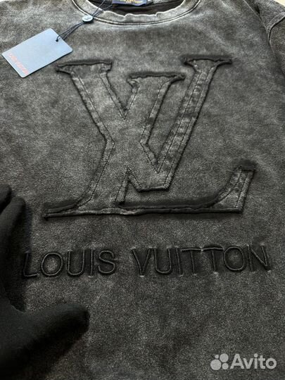 Футболка Louis Vuitton серая oversize