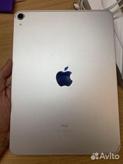 iPad pro 11 2018 64gb sim