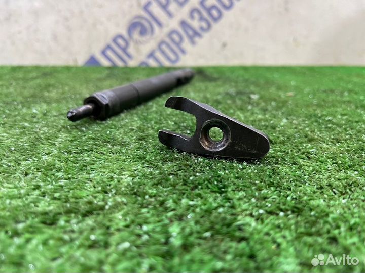 Форсунка топливная Ssangyong Rexton Rx270