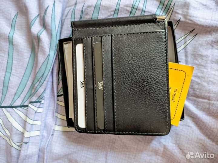 Мужской кожаный кошелек