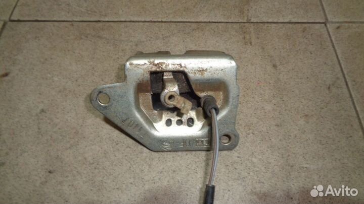 Замок багажника Fiat Albea