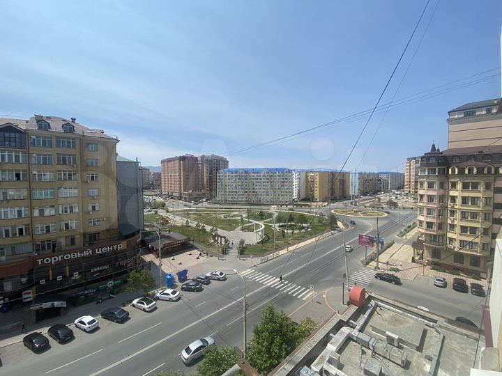 4-к. квартира, 100 м², 8/9 эт.