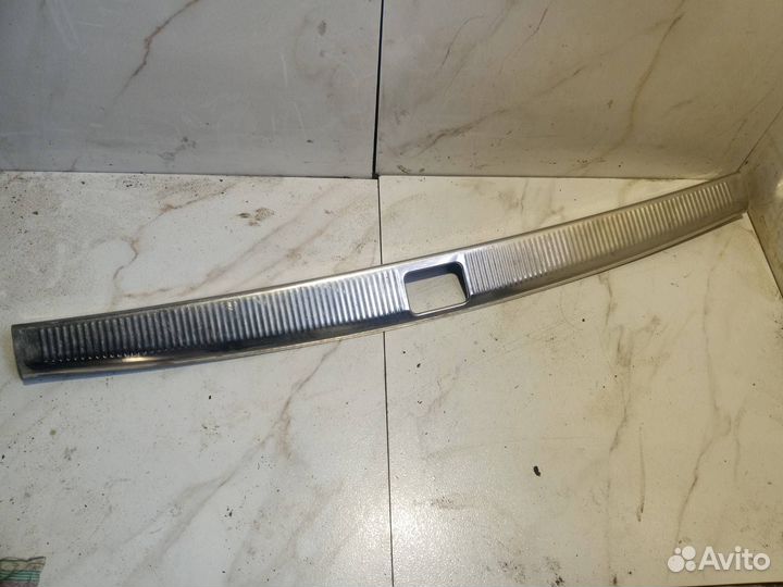 Накладка внутренняя на заднюю панель кузова Audi