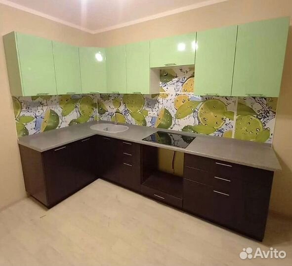 Кухня с техникой