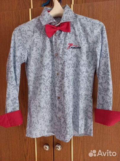 Рубашка праздничная с бабочкой, брючки школьные