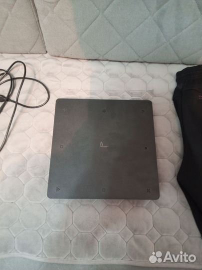 Ps 4 slim