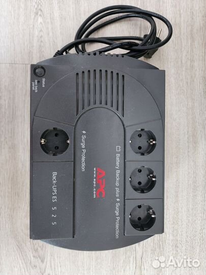Источник бесперебойного питания APC backups ES 525