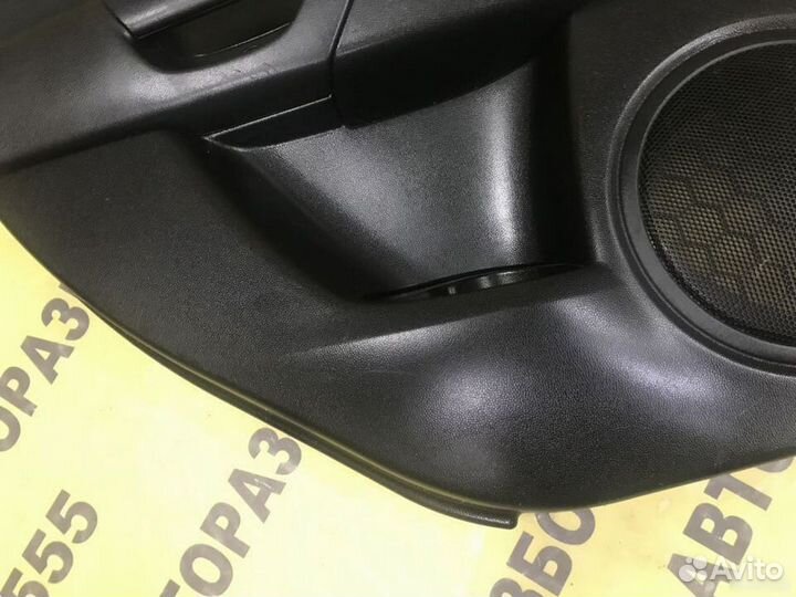 Обшивка двери задней левой Mazda 3 BK