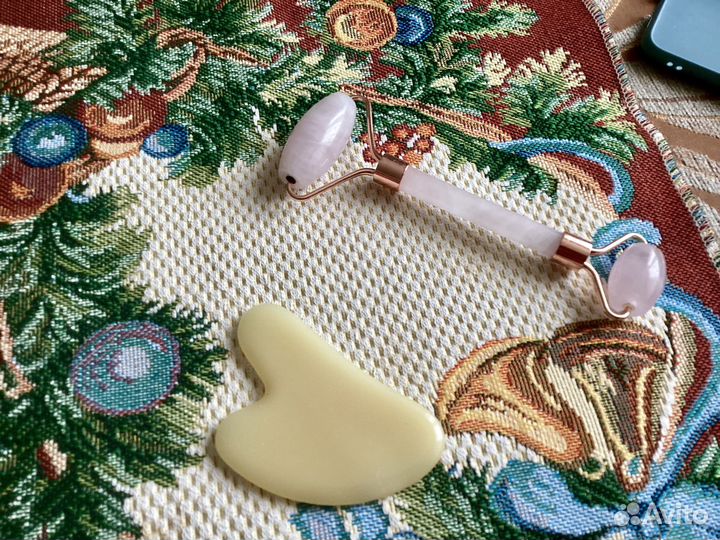 Роллер для массажа лица и камень Гуаша