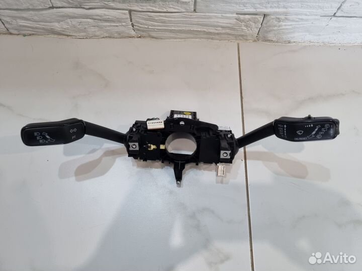 Подрулевой переключатель golf 7